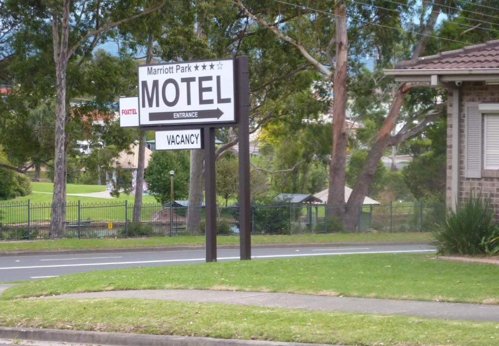 Marriott Park Motel Наура Екстериор снимка
