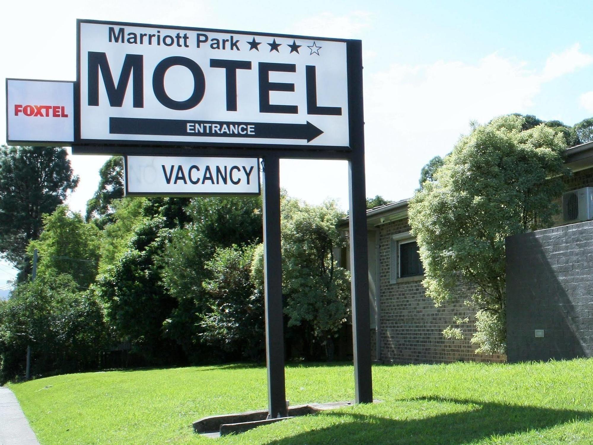 Marriott Park Motel Наура Екстериор снимка